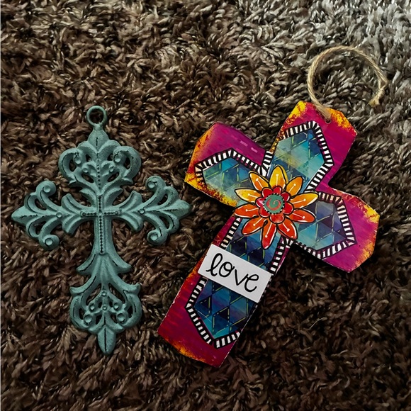 Colorful Decorative Cross Set - Picture 3 of 3